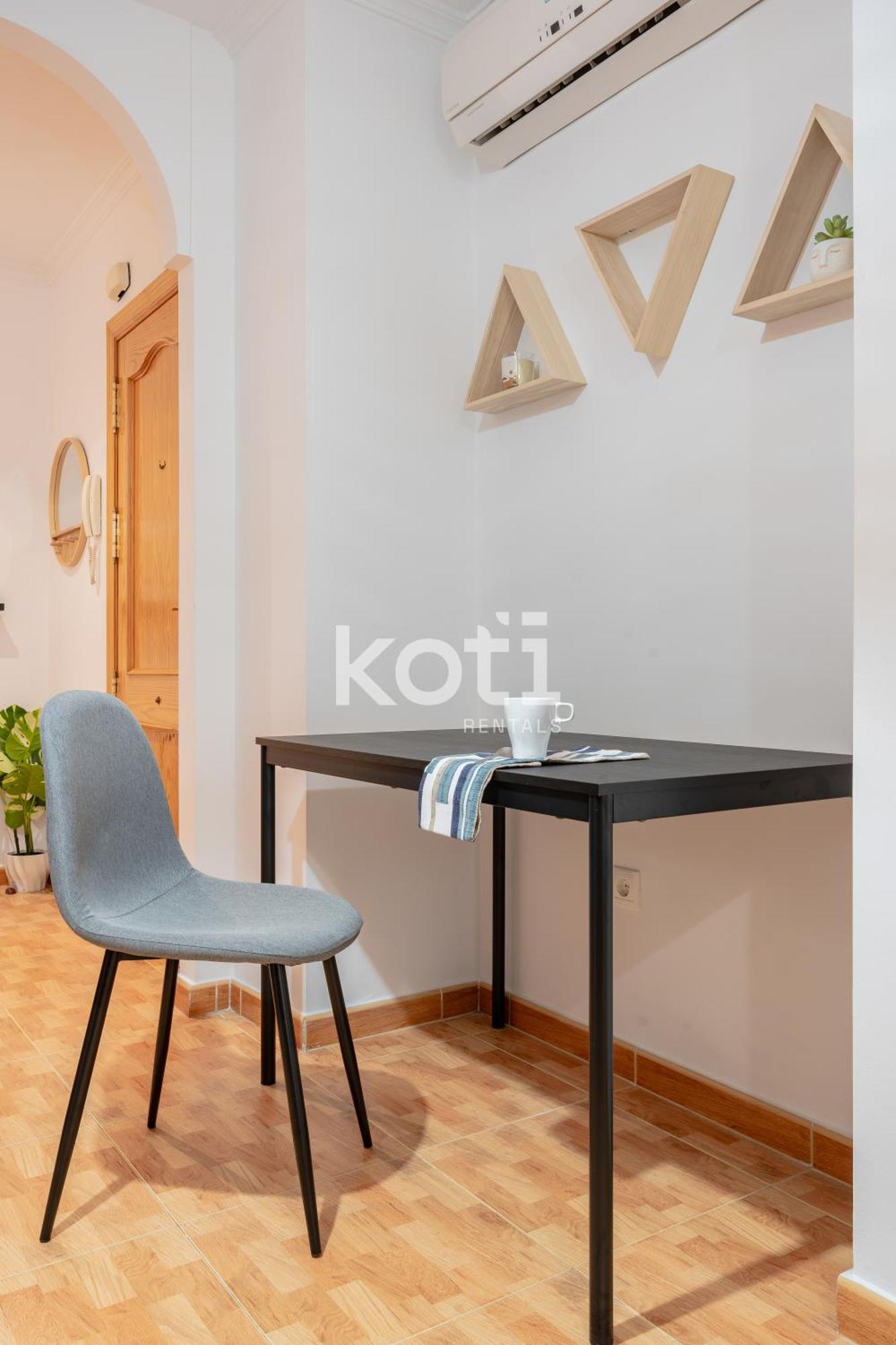 Koti Rentals - Sandy Beach Apartment Fuengirola Buitenkant foto