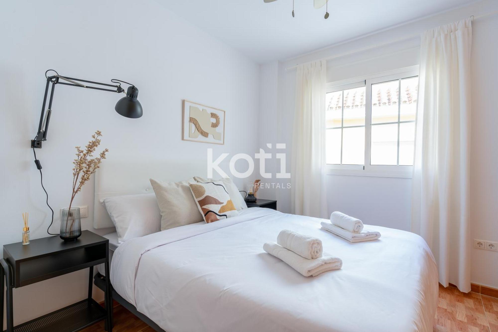 Koti Rentals - Sandy Beach Apartment Fuengirola Buitenkant foto