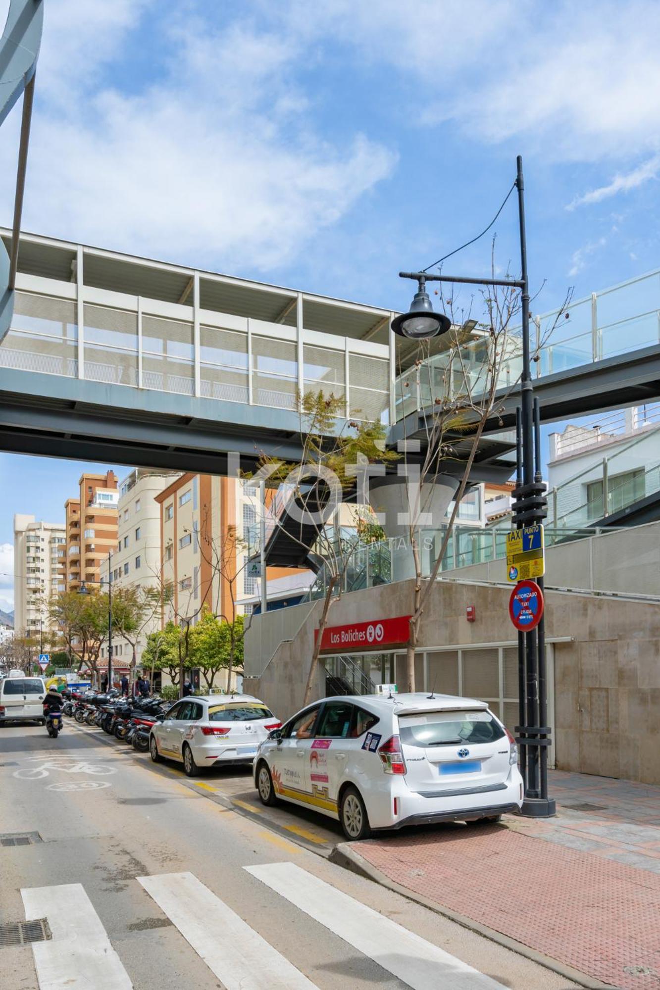 Koti Rentals - Sandy Beach Apartment Fuengirola Buitenkant foto